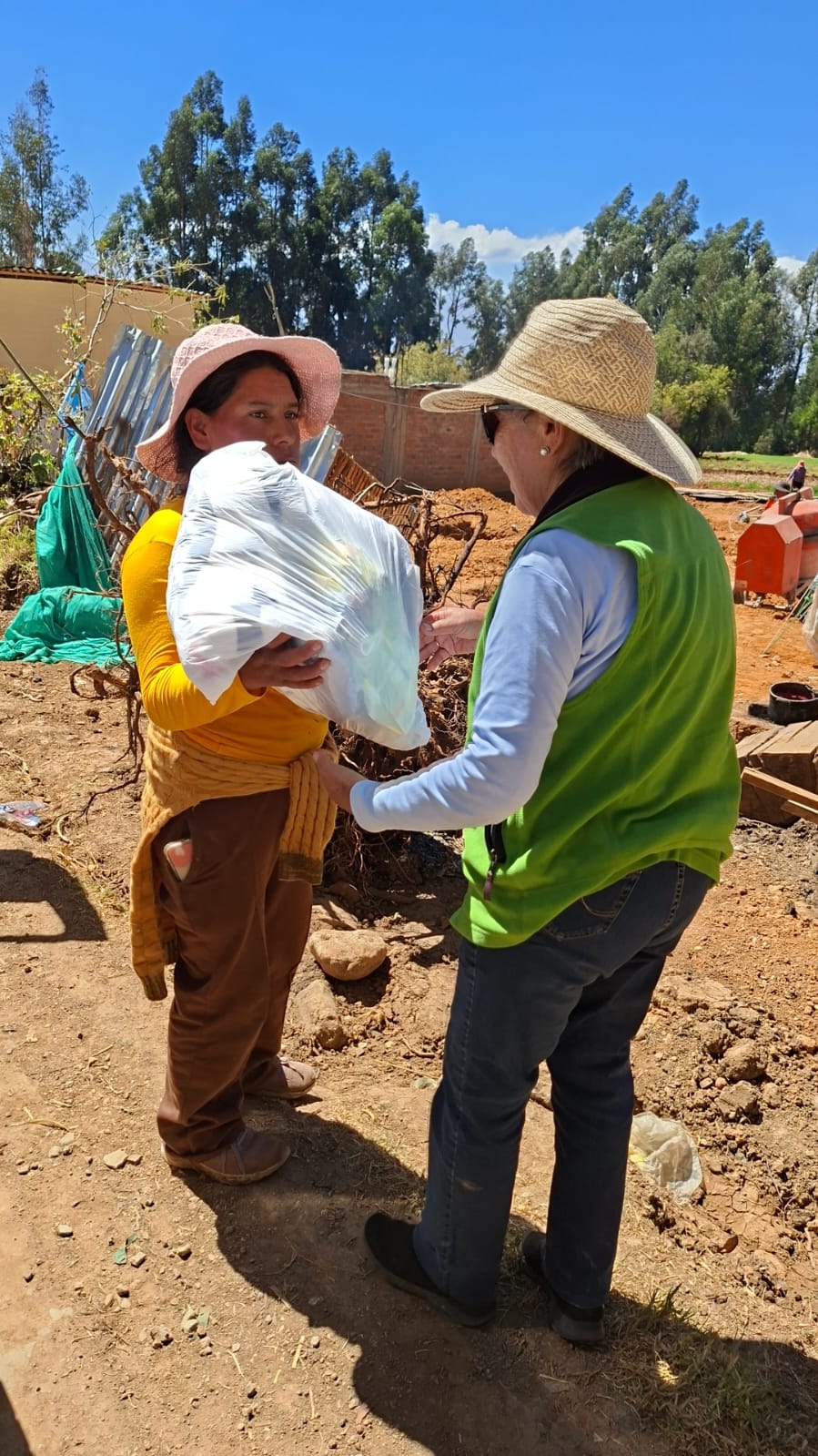 Donación a los damnificados en Chupaca